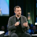 Solana Co-Founder Weighs In as AI Copyright Battle Shifts From Fair Use to Data Ownership